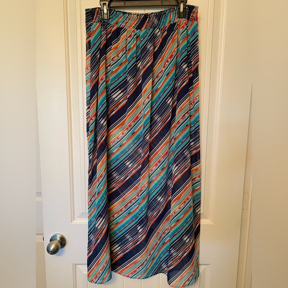 Maurices floor length elastic waistband sheer skirt w/miniskirt lining. EUC. - Picture 6 of 6